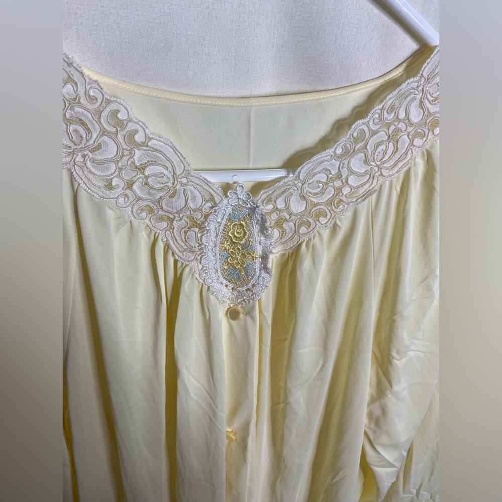 Vintage Shadowline Sleep Robe - Picture 3 of 12
